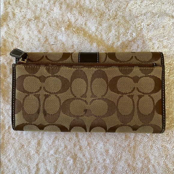 Signature Canvas Coach Envelope Wallet - Picture 2 of 4